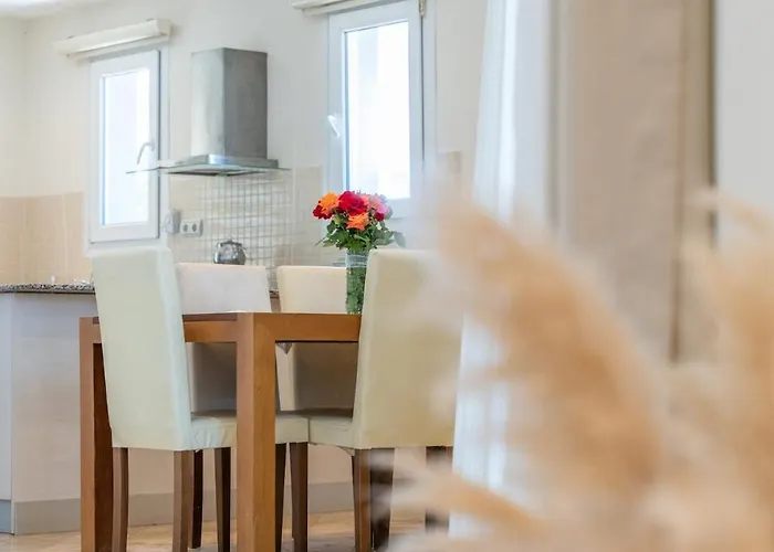 Lacitrus & فندق *