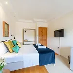 Hotel Lacitrus & *