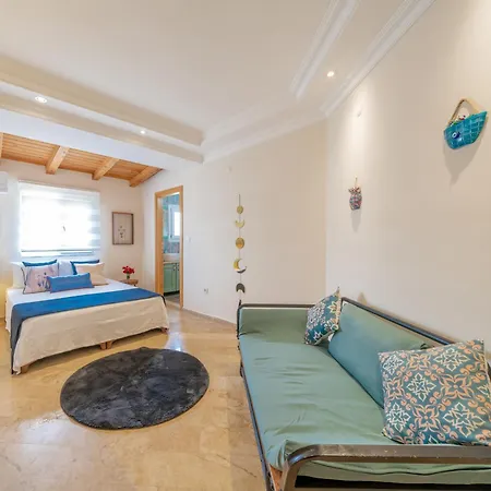 Lacitrus & Szálloda