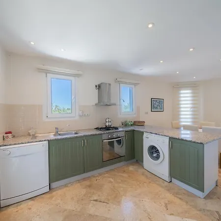 Lacitrus & Kaş