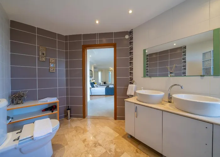 Lacitrus & Szálloda