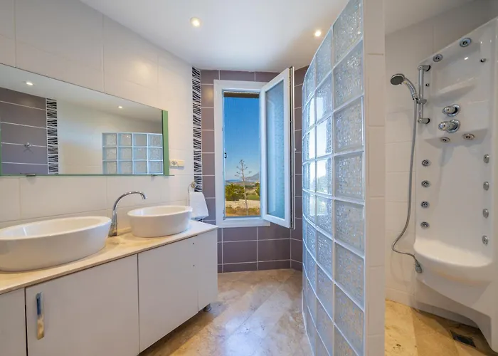 Lacitrus & Szálloda Kaş